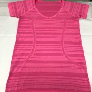 Limited Edition Lululemon run swiftly V-neck